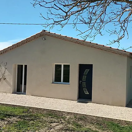 Petite Maison Dans Le Gers 32 別荘 *