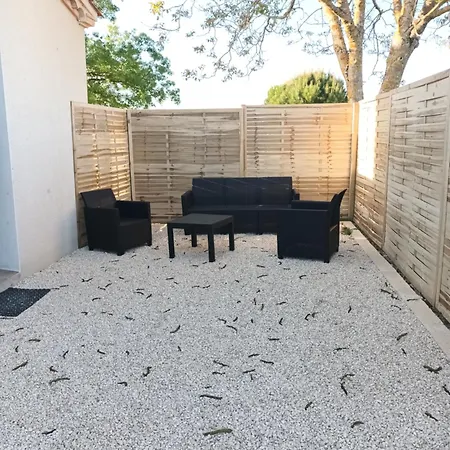 Hébergement de vacances Petite Maison Dans Le Gers 32