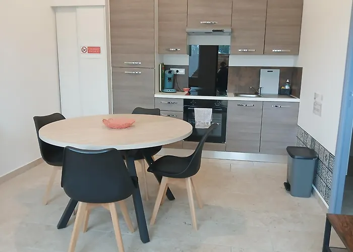 Petite Maison Dans Le Gers 32 * Mouchan